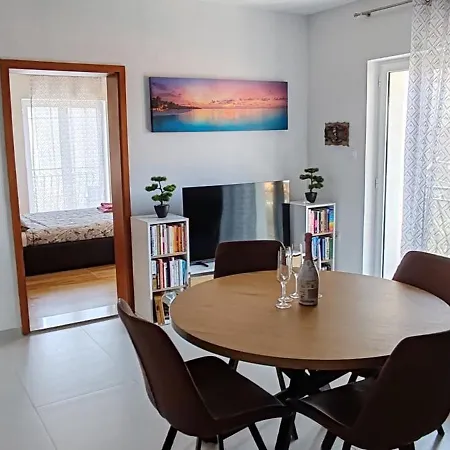 Apartment Arcadia *